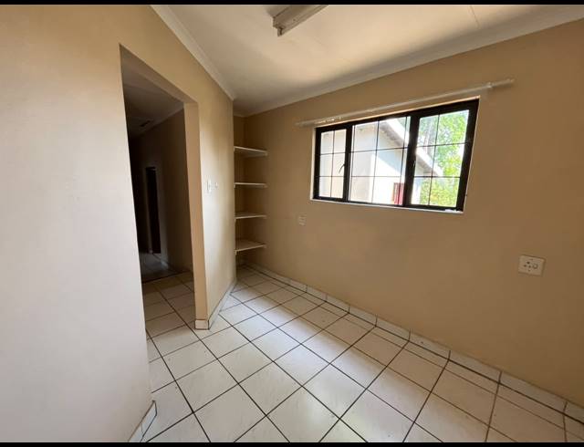 2 BEDROOM FREESTANDING TO LET IN BELLAIR